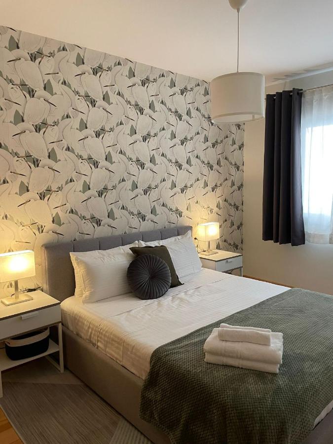 A Space That Feels Like Home With Private Parking Malaga Bagian luar foto